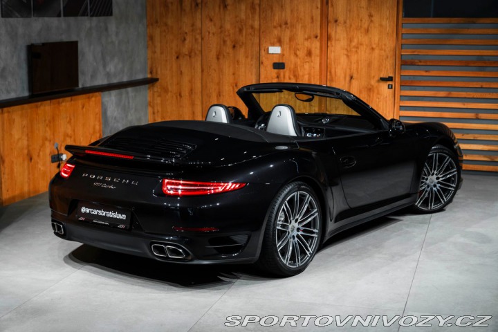 Porsche 911 Turbo Kabriolet, Bose, Ch 1800