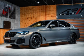 BMW 5 i xDrive M Sport, Masáže,