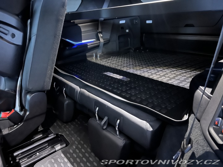 BMW X7 xDrive 40d Mpaket / 7míst 2021