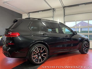 BMW X7 xDrive 40d Mpaket / 7míst 2021