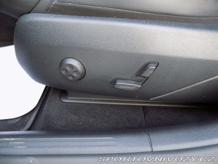 Mercedes-Benz Ostatní modely GLC 300e/AMG/4Matic/DPH/LED/ 2024