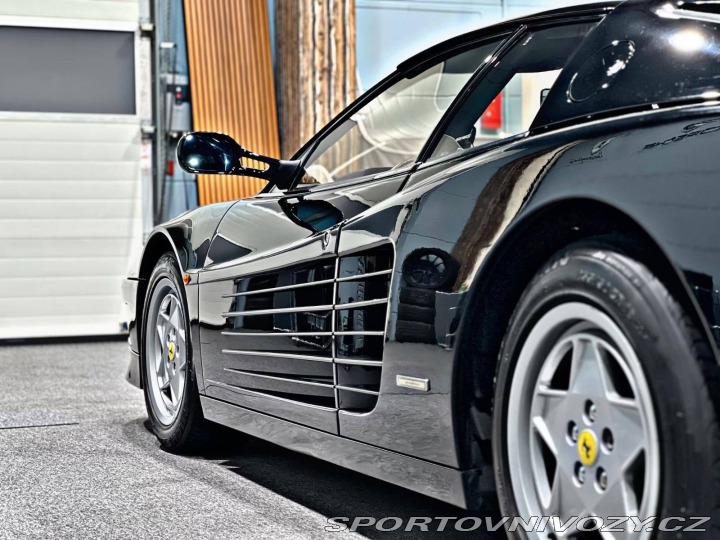Ferrari Testarossa 1990