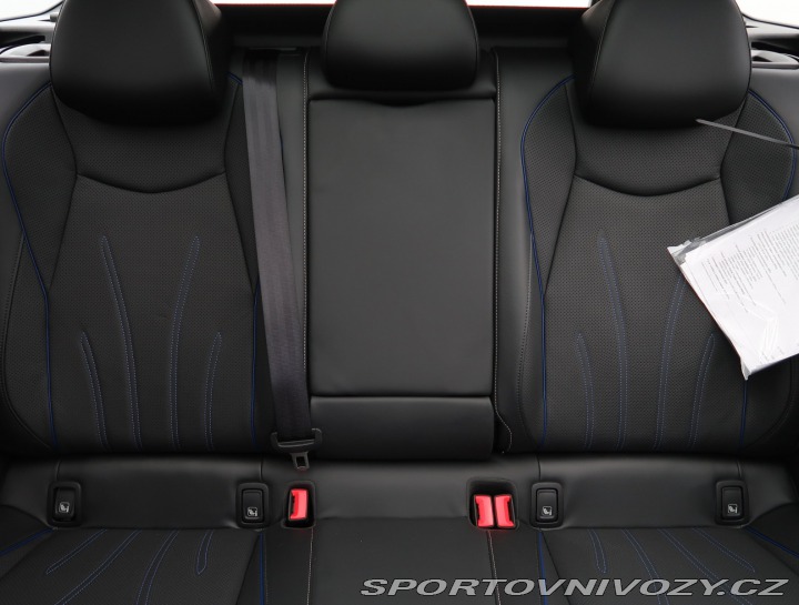 Volkswagen Ostatní modely Passat R-Line 2.0 TSI 2025