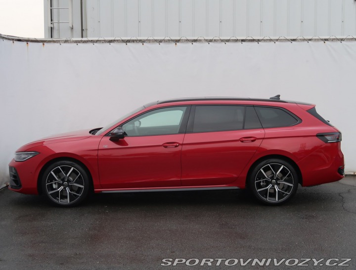Volkswagen Ostatní modely Passat R-Line 2.0 TSI 2025