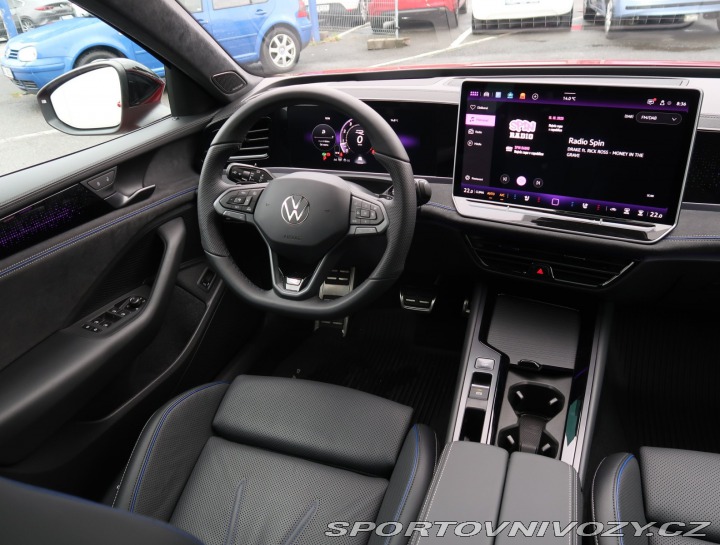 Volkswagen Ostatní modely Passat R-Line 2.0 TSI 2025