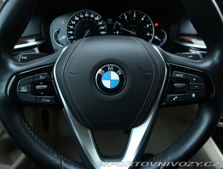 BMW 5 Luxury Line 540i xDrive 2017
