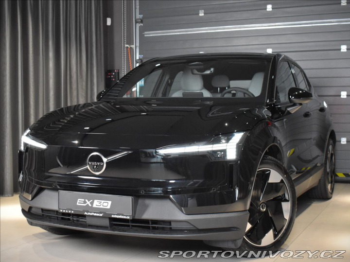 Volvo Ostatní modely EX30 0,0 TwinMotorPerformance 2025