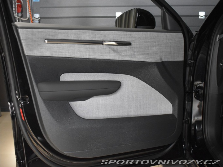 Volvo EX30 0,0 TwinMotorPerformance 2025