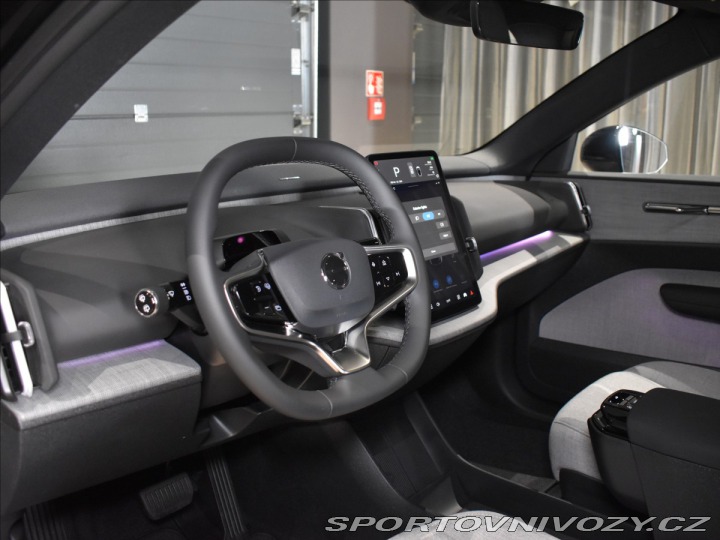 Volvo EX30 0,0 TwinMotorPerformance 2025