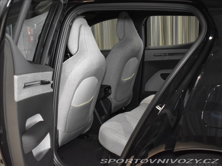 Volvo EX30 0,0 TwinMotorPerformance 2025