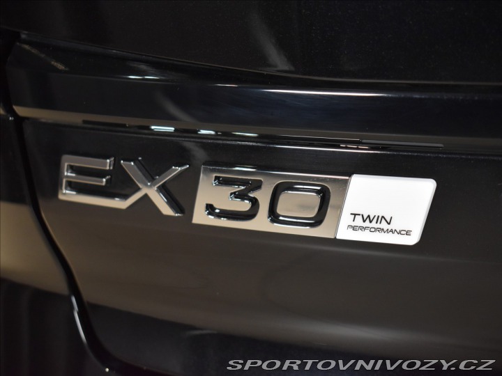 Volvo Ostatní modely EX30 0,0 TwinMotorPerformance 2025