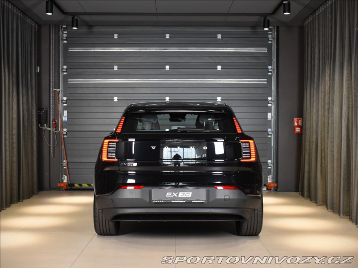 Volvo Ostatní modely EX30 0,0 TwinMotorPerformance 2025