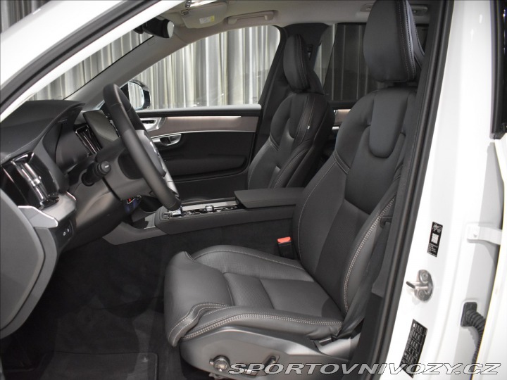 Volvo Ostatní modely XC90 2,0 T8 Plus Dark 2025