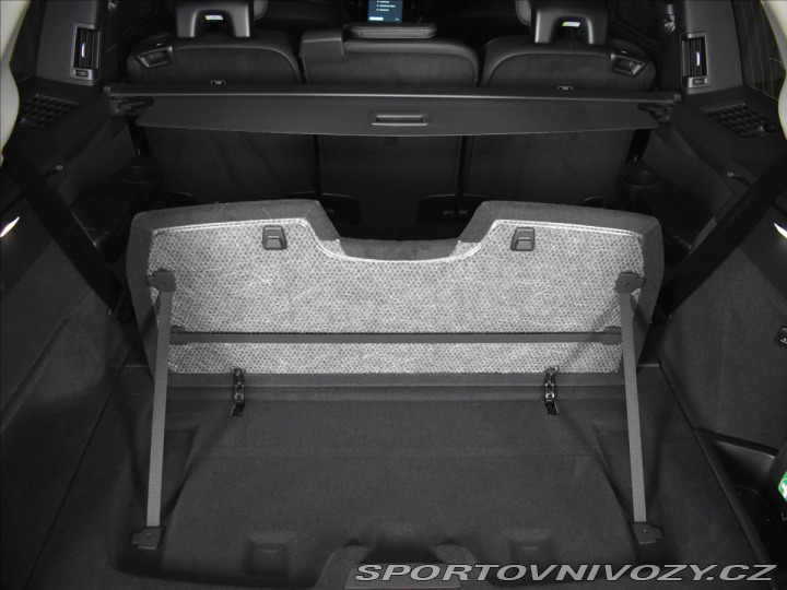 Volvo Ostatní modely XC90 2,0 T8 Plus Dark 2025