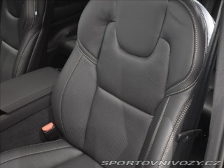 Volvo Ostatní modely XC90 2,0 T8 Plus Dark 2025