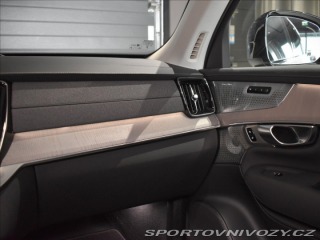 Volvo Ostatní modely XC90 2,0 T8 Plus Dark 2025