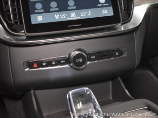 Volvo Ostatní modely XC90 2,0 T8 Plus Dark 2025