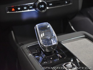 Volvo Ostatní modely XC90 2,0 T8 Plus Dark 2025
