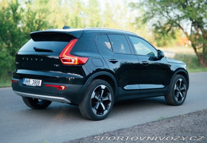 Volvo Ostatní modely XC40 2,0 T5 AWD 2018 2018