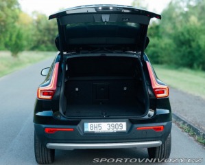 Volvo Ostatní modely XC40 2,0 T5 AWD 2018 2018