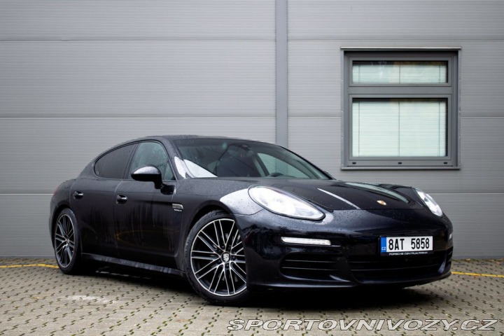 Porsche Panamera  2013