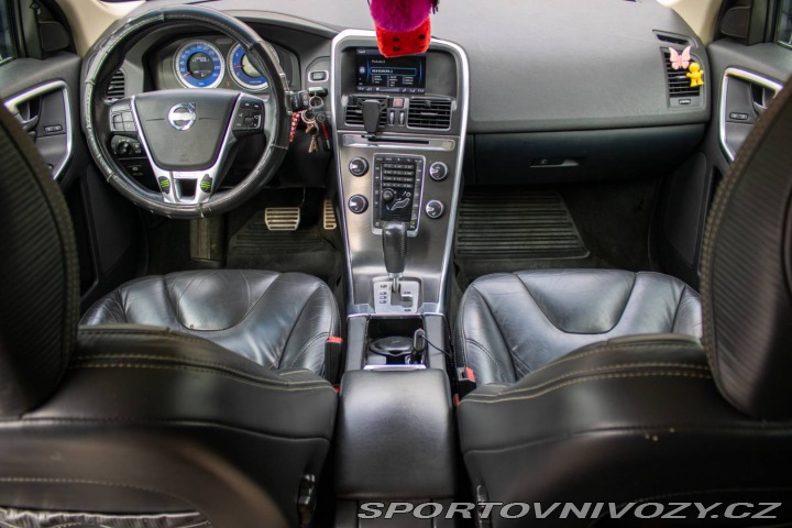 Volvo Ostatní modely XC60 T-6 AWD R-Design Geartro 2012