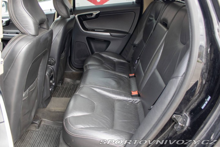Volvo Ostatní modely XC60 T-6 AWD R-Design Geartro 2012