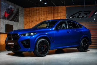 BMW X6 Competition, Masáže, B&am