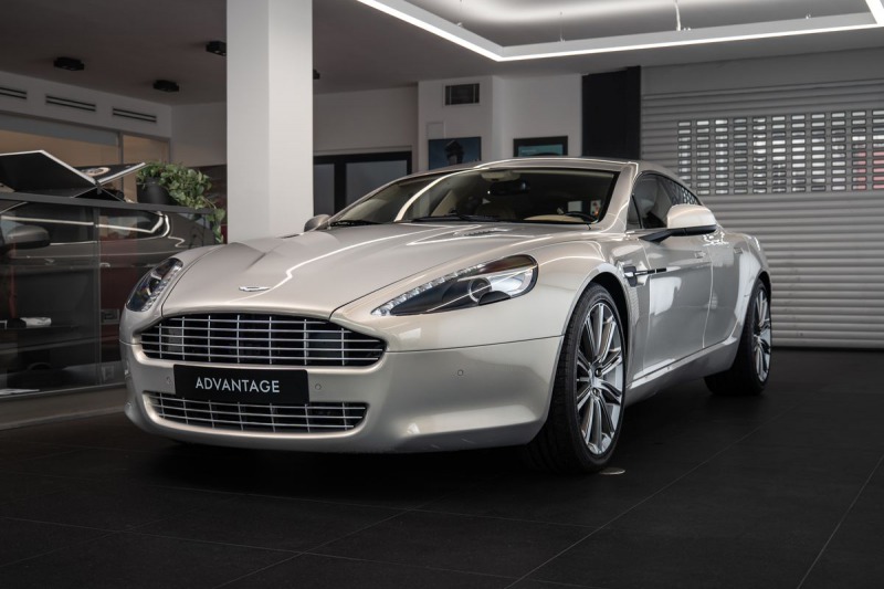 Aston Martin Rapide 