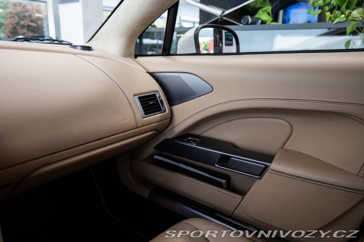 Aston Martin Rapide  1800