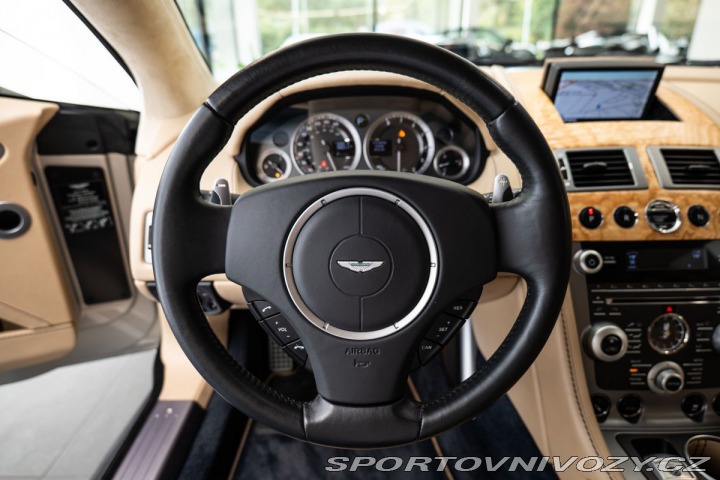 Aston Martin Rapide 2010