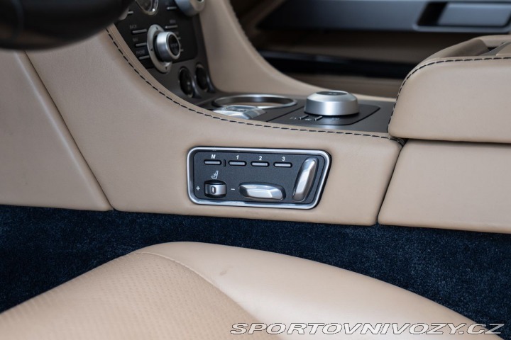 Aston Martin Rapide 2010
