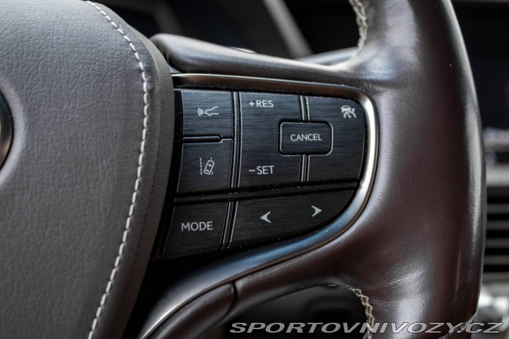 Lexus Ostatní modely LS LS500h 220kw / 264kw 4x4 2018