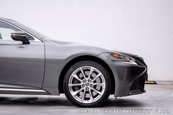 Lexus Ostatní modely LS LS500h 220kw / 264kw 4x4 2018