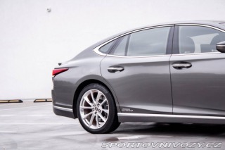 Lexus Ostatní modely LS  LS500h 220kw / 264kw 4x4 2018