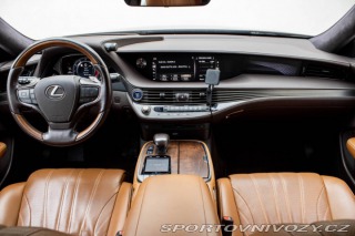 Lexus Ostatní modely LS  LS500h 220kw / 264kw 4x4 2018