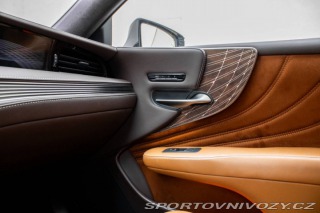 Lexus Ostatní modely LS  LS500h 220kw / 264kw 4x4 2018