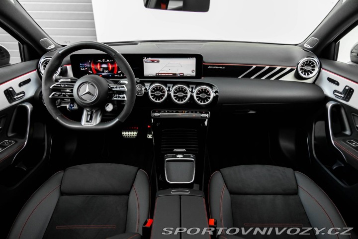 Mercedes-Benz A Mercedes-AMG 45 S mHEV 2023