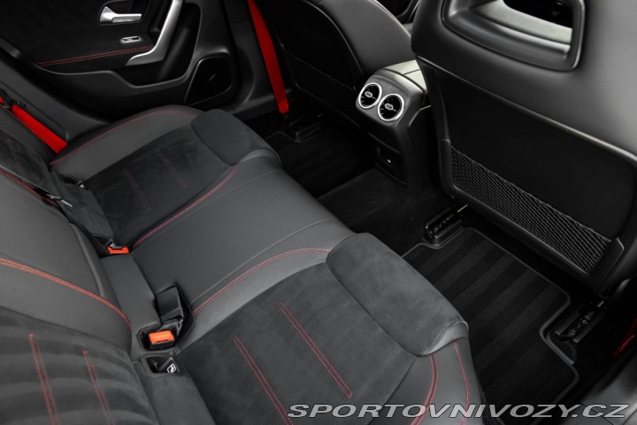 Mercedes-Benz A Mercedes-AMG 45 S mHEV 2023