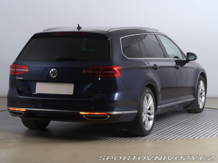 Volkswagen Ostatní modely Passat Highline 2.0 BiTDI 2015