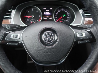 Volkswagen Ostatní modely Passat Highline 2.0 BiTDI 2015