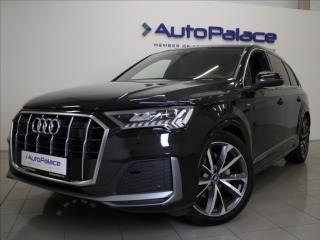 Audi  Q7 3,0 50TDi S-Line VZDUCH 9
