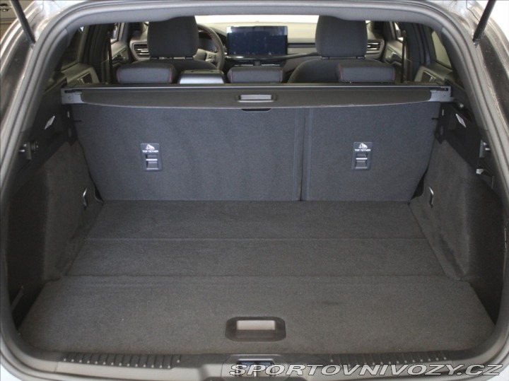 Ford Ostatní modely Focus 1,0 EB 115kW AT ST PANO. 2023