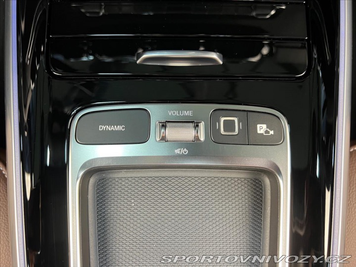 Mercedes-Benz Ostatní modely GLA 250e EQ HYBRID 8G-DCT AMG 2025