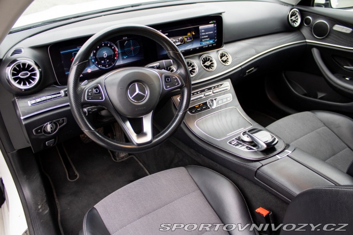 Mercedes-Benz E Kupé 200 4matic A/T / AJ 2018