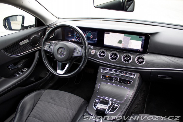 Mercedes-Benz E Kupé 200 4matic A/T / AJ 2018