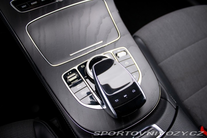 Mercedes-Benz E Kupé 200 4matic A/T / AJ 2018