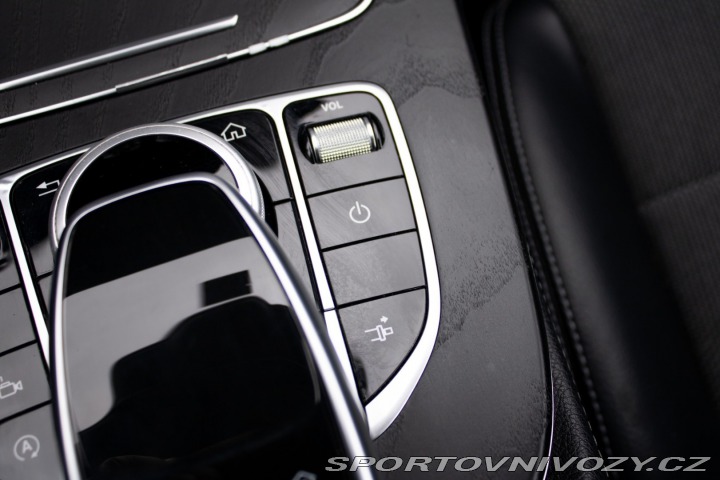 Mercedes-Benz E Kupé 200 4matic A/T / AJ 2018