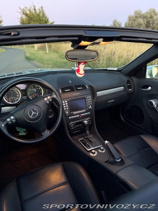 Mercedes-Benz SLK 55 AMG 5.5L V8 360HP 2006