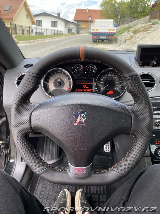 Peugeot RCZ 1.6 THP 200 2011